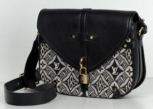 Louis Vuitton Neo Saumur MM Bag Black & White Woven Jacquard Motif Blend 2020 U3